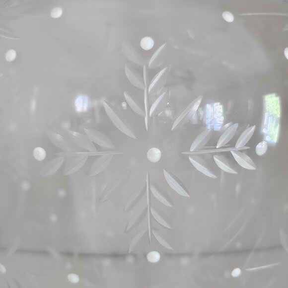 New Gorgeous Celebrations Snowflake Mouth Blown Hand Cut Hand Painted Pitcher - Picture 5 of 12